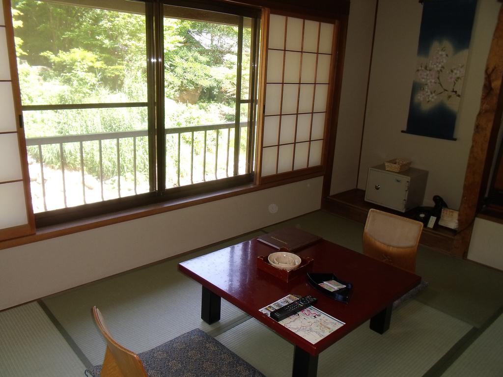 Takaragawa Onsen Ousenkaku Hotel Minakami Exterior photo