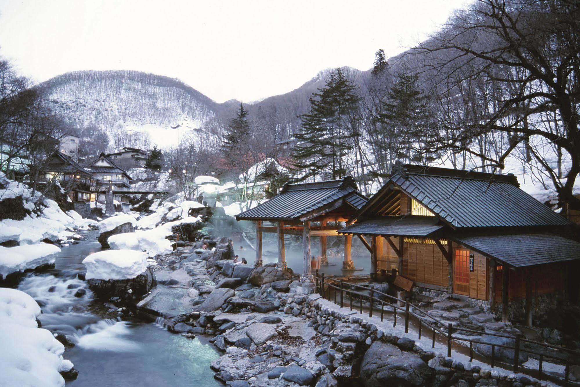Takaragawa Onsen Ousenkaku Hotel Minakami Exterior photo